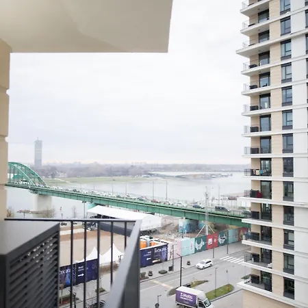 Simfonia - One Bedroom Belgrad